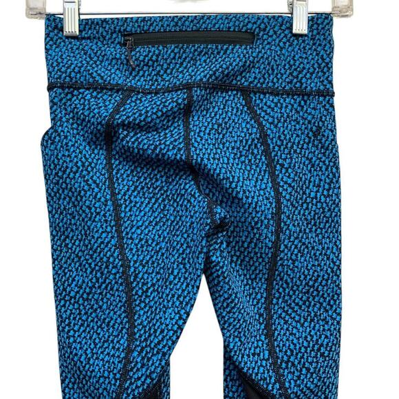 Lululemon Pace Rival Crop Scatter Star Beach Blanket Blue Black / Black SZ 2 - Picture 8 of 9